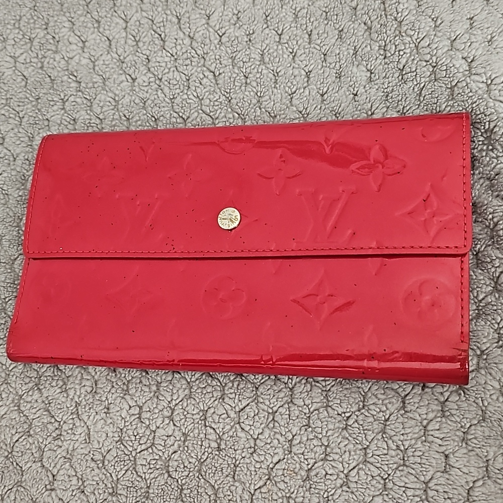 Louis Vuitton International wallet